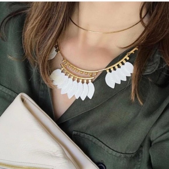 :: Stella & Dot | Gorgeous Retired Versatile Asher Statement Necklace - Picture 3 of 10